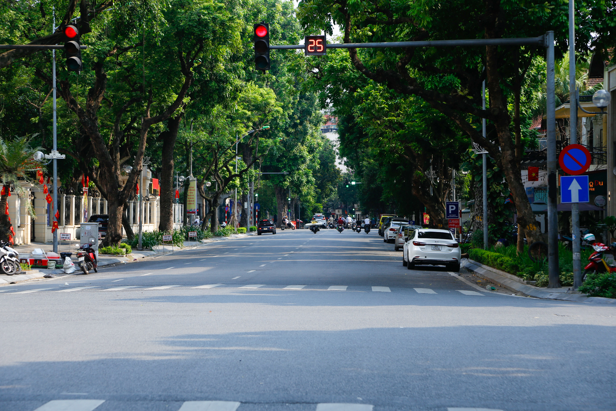 Phường nhỏ nhất Hà Nội nhưng được loạt ‘ông lớn’ đặt trụ sở, tổng vốn hoá lên đến 20 tỷ USD - Ảnh 10