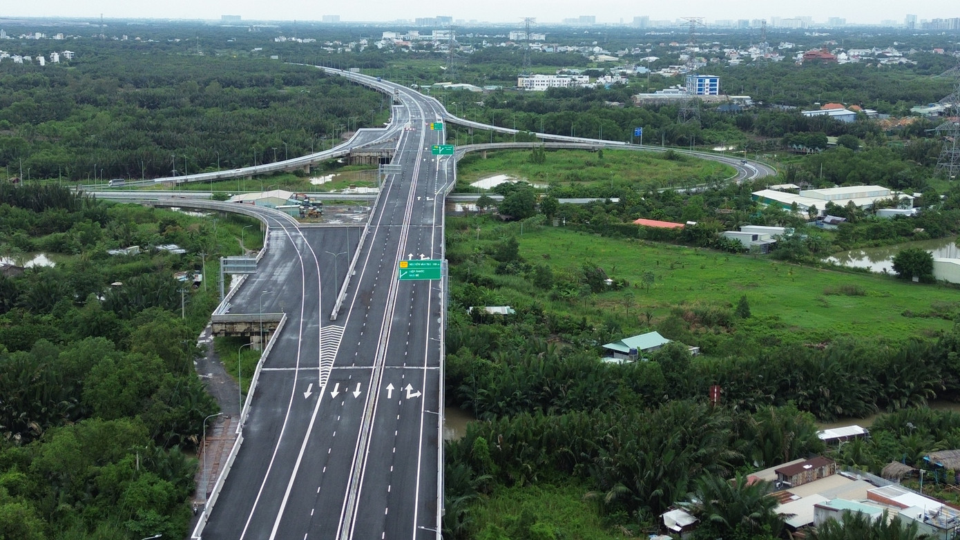 Lộ diện cầu 2.800 tỷ trên cao tốc Bến Lức - Long Thành sắp về đích - Ảnh 10