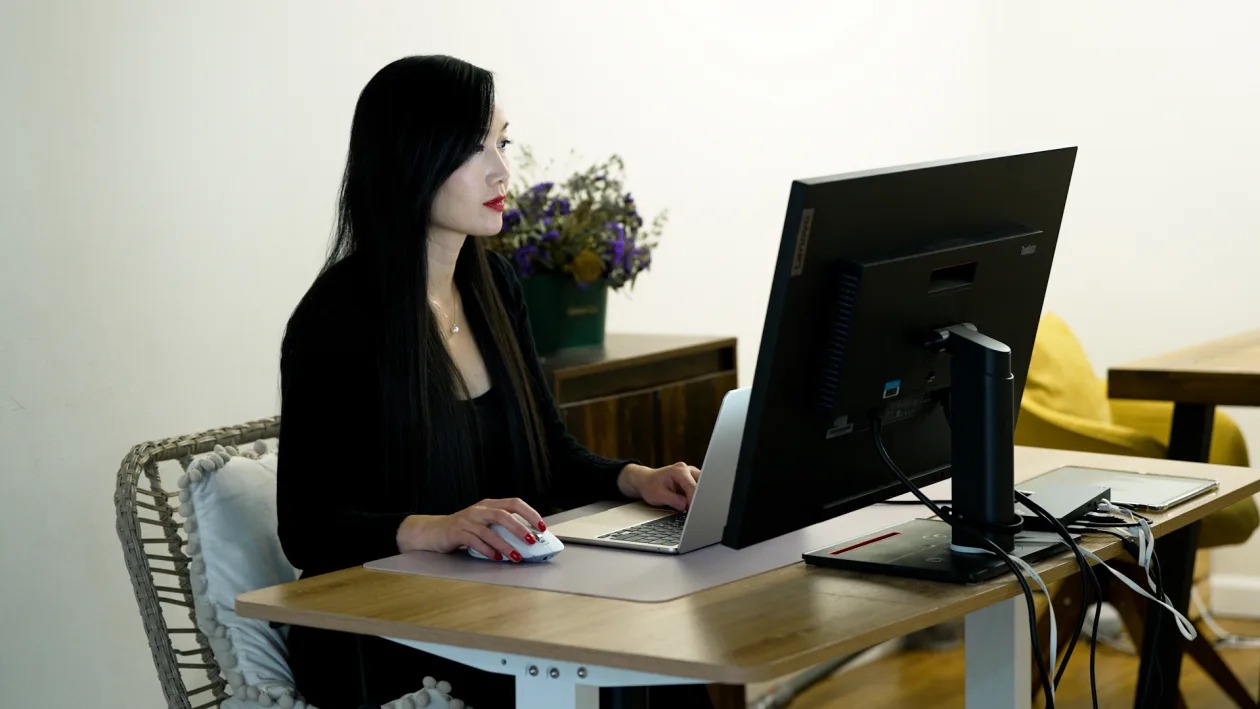 U40 liều nhảy việc sang lĩnh vực AI, thu nhập tăng gấp 3 sau 3 năm, kiếm hơn 26,3 tỷ đồng/năm, sẵn sàng nghỉ hưu sớm - Ảnh 1