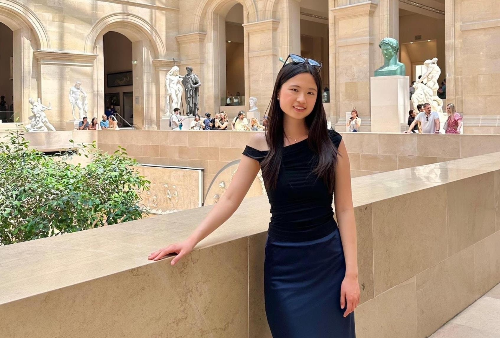 Cô gái 25 tuổi kiếm 6,3 tỷ một năm dù làm 70 giờ/tuần: Hé lộ lãi kép từ sự chăm chỉ - Ảnh 1