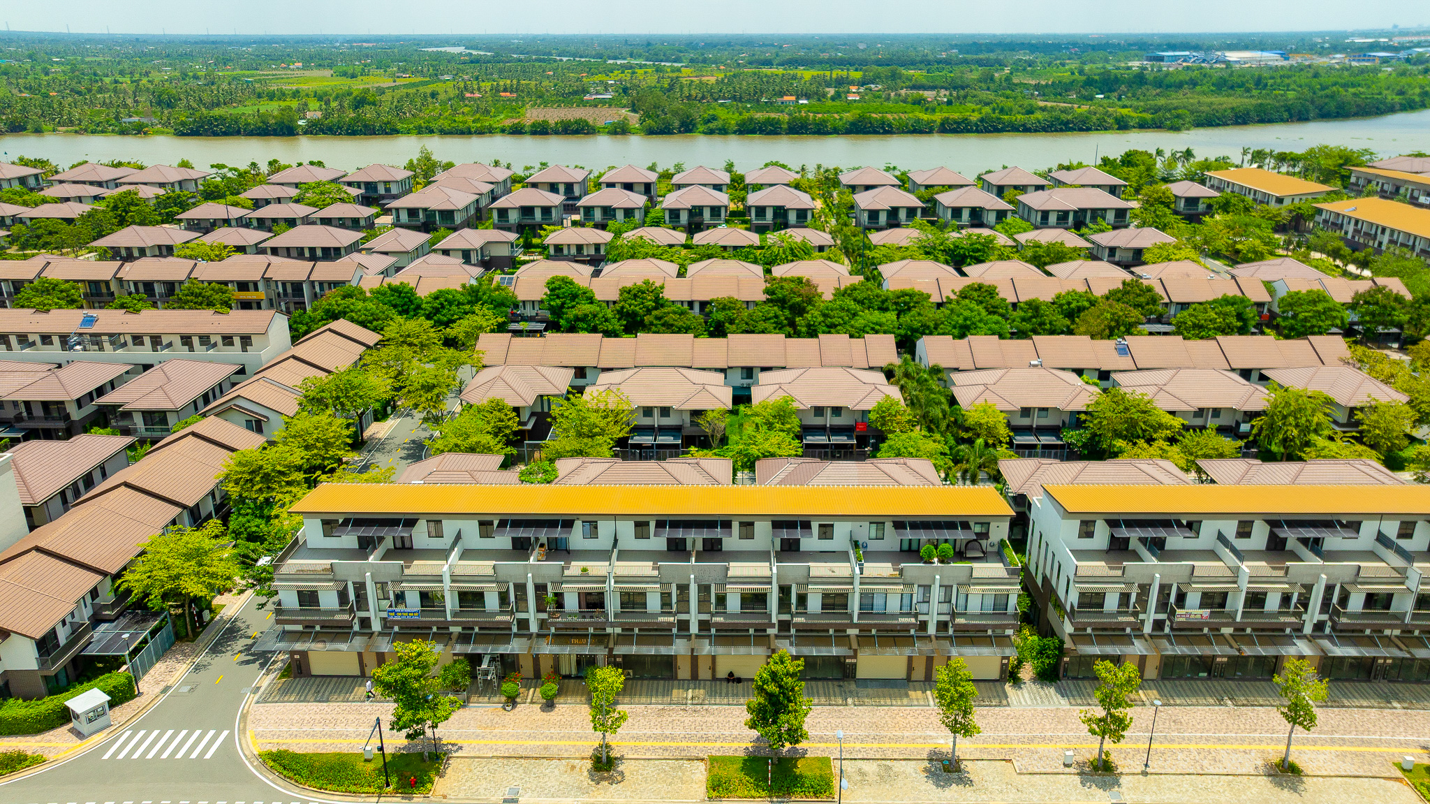 Toàn cảnh đoạn vành đai 3 qua Long An cũ: Đường đang trải nhựa, sắp thông xe...loạt dự án xung quanh cháy hàng, tăng giá - Ảnh 14