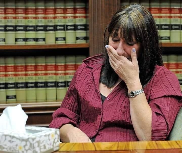 Người phụ nữ hiến thận cho sếp rồi bị sa thải vì "không đủ sức khỏe để làm việc": Kết cục nào cho vụ kiện chấn động? - Ảnh 1