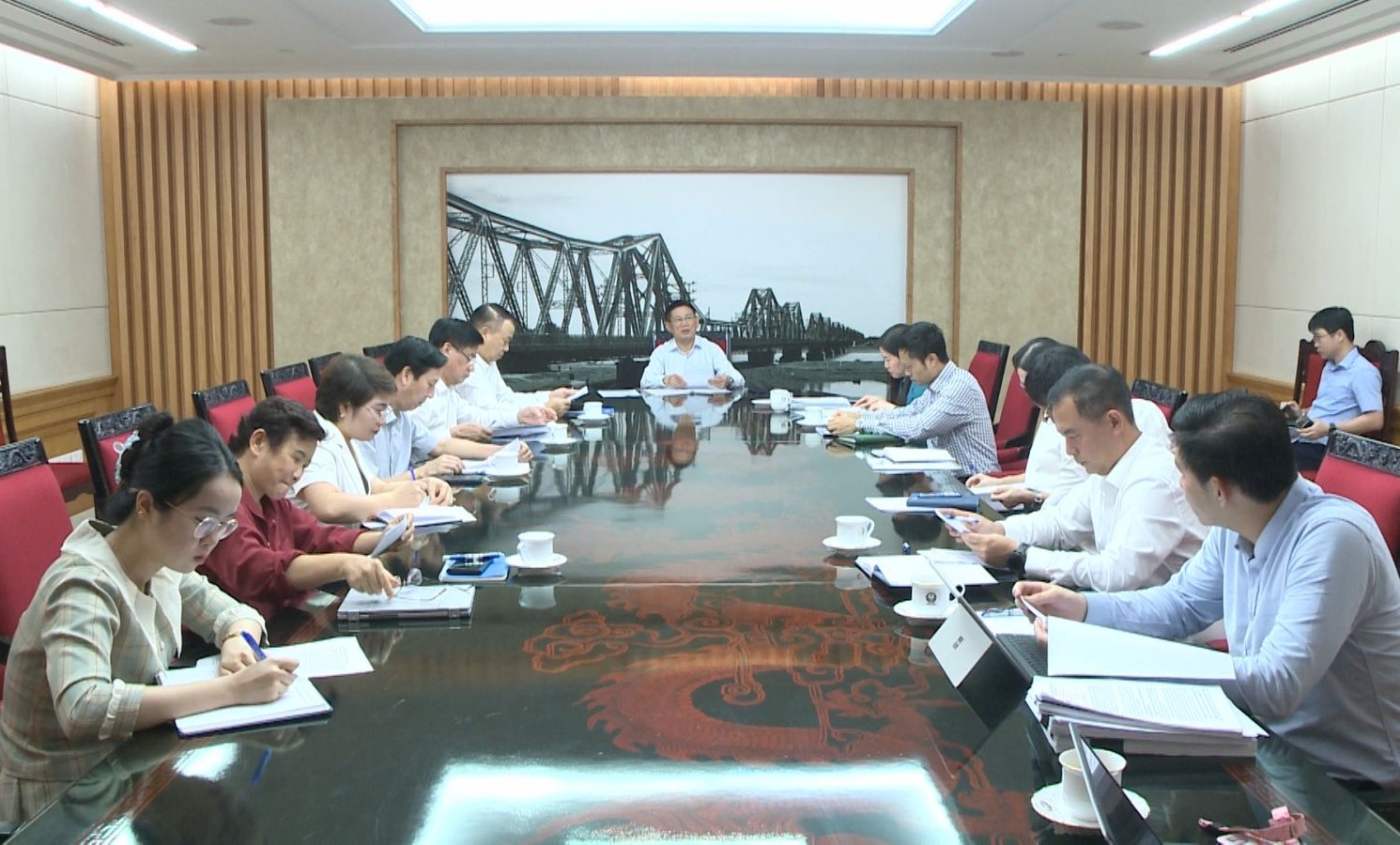 Phó Thủ tướng Hồ Đức Phớc họp với các bộ, ngành về một số nội dung quan trọng của Luật Chứng khoán - Ảnh 1