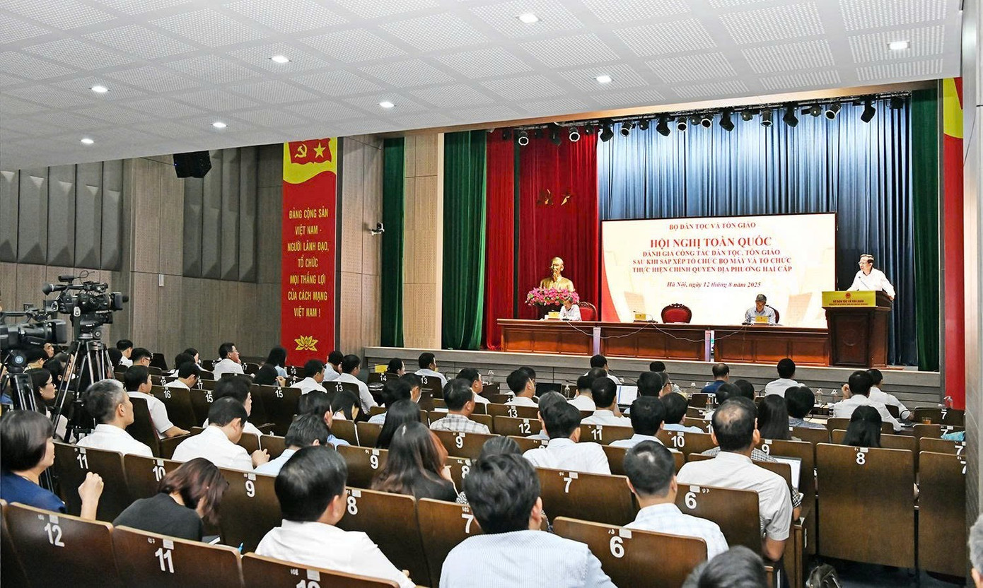 Bộ trưởng Đào Ngọc Dung: Làm một ngày phải nghĩ cho mười năm - Ảnh 2