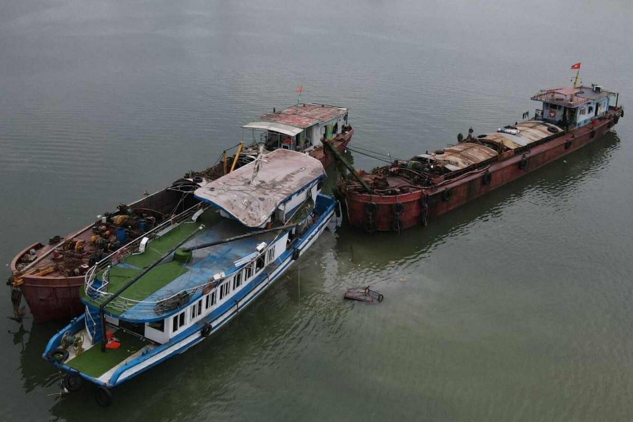 Thông tin mới nhất về bồi thường bảo hiểm 2 vụ lật tàu, xe thảm khốc vừa xảy ra - Ảnh 1