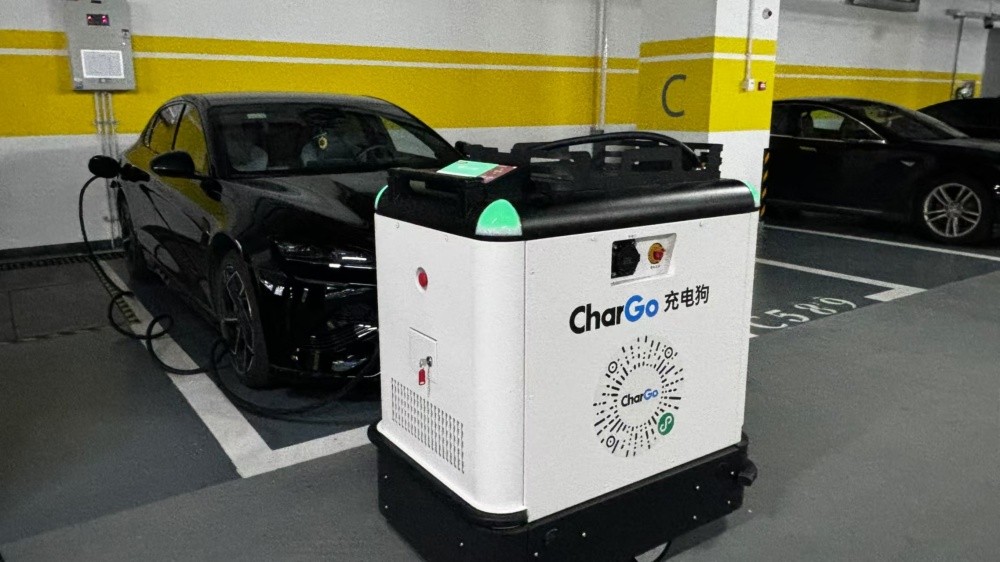 Xe điện nhiều, ít trạm sạc, lúc khẩn cấp phải làm sao: Trung Quốc xử lý bài toán khó bằng cách "cực độc" - Ảnh 1