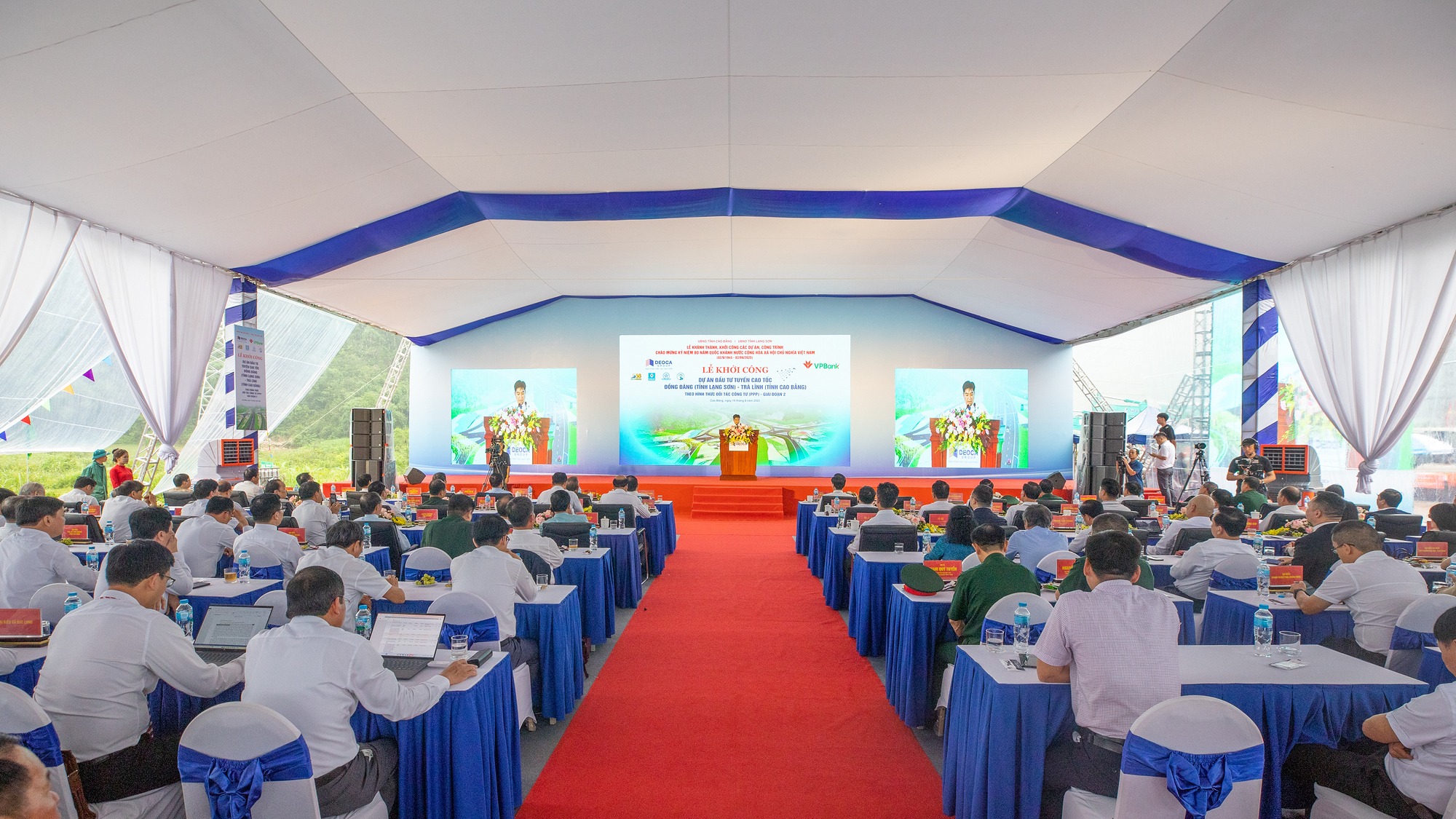 Dự án cao tốc của Đèo Cả quyết tâm ‘về đích’ sớm 1 năm, tạo kỷ lục trong lịch sử ngành giao thông Việt Nam - Ảnh 1