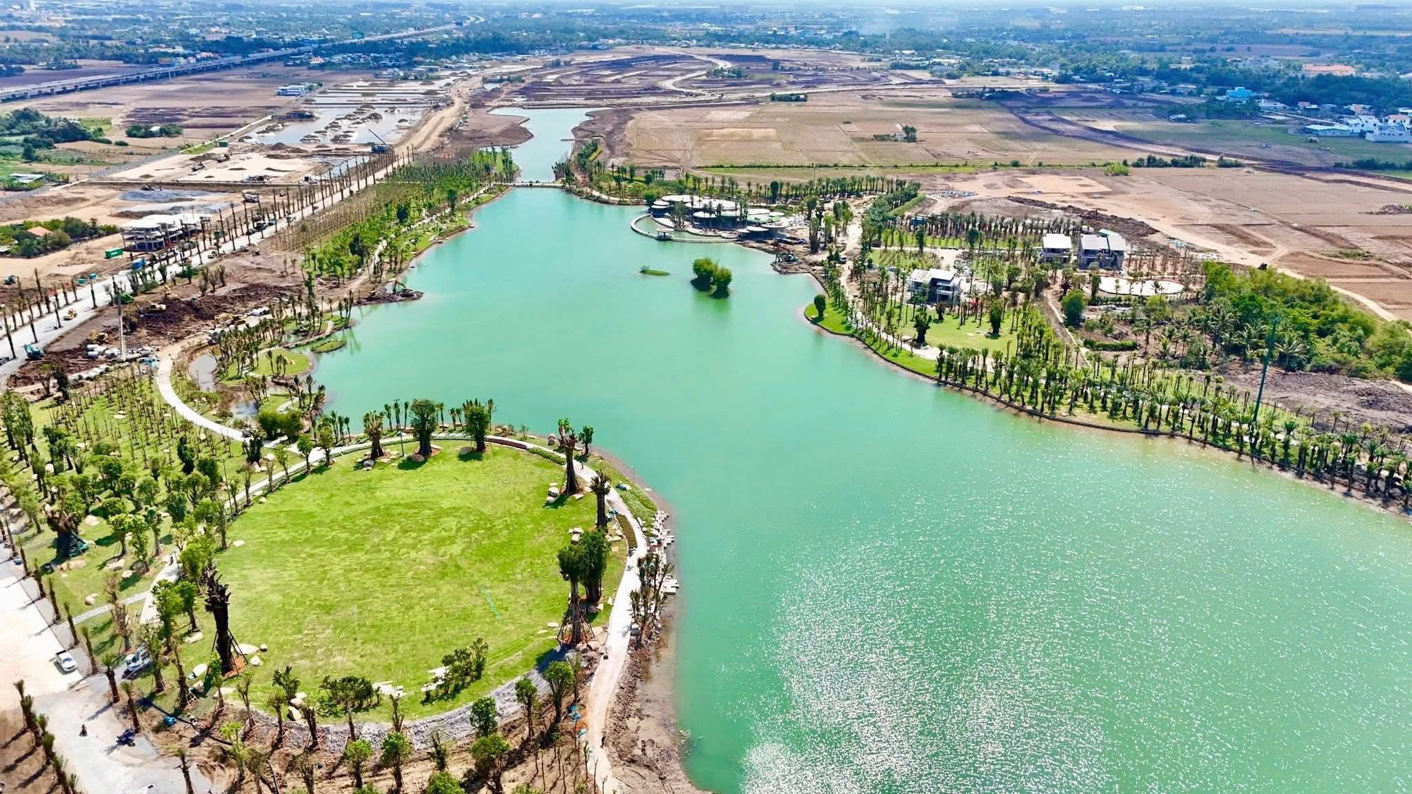 Toàn cảnh dự án nhận 1.200 booking sau 2 ngày, đất xung quanh “ăn theo” tăng giá gấp 2,5 lần trong vài tháng - Ảnh 4