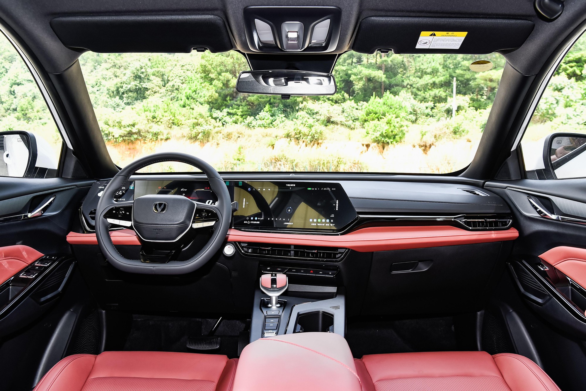 'Ông trùm' xe tải tại Việt Nam trình làng mẫu SUV ngang cỡ Mazda CX-5: ngoại hình thể thao, giá rẻ hơn cả Kia Morning - Ảnh 4