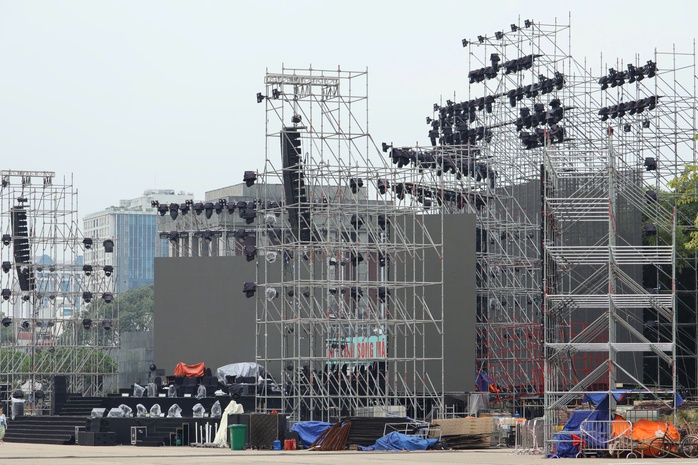 Cận cảnh khán đài 30.000 chỗ ngồi tại Quảng trường Ba Đình phục vụ đại lễ Quốc khánh 2-9 - Ảnh 5