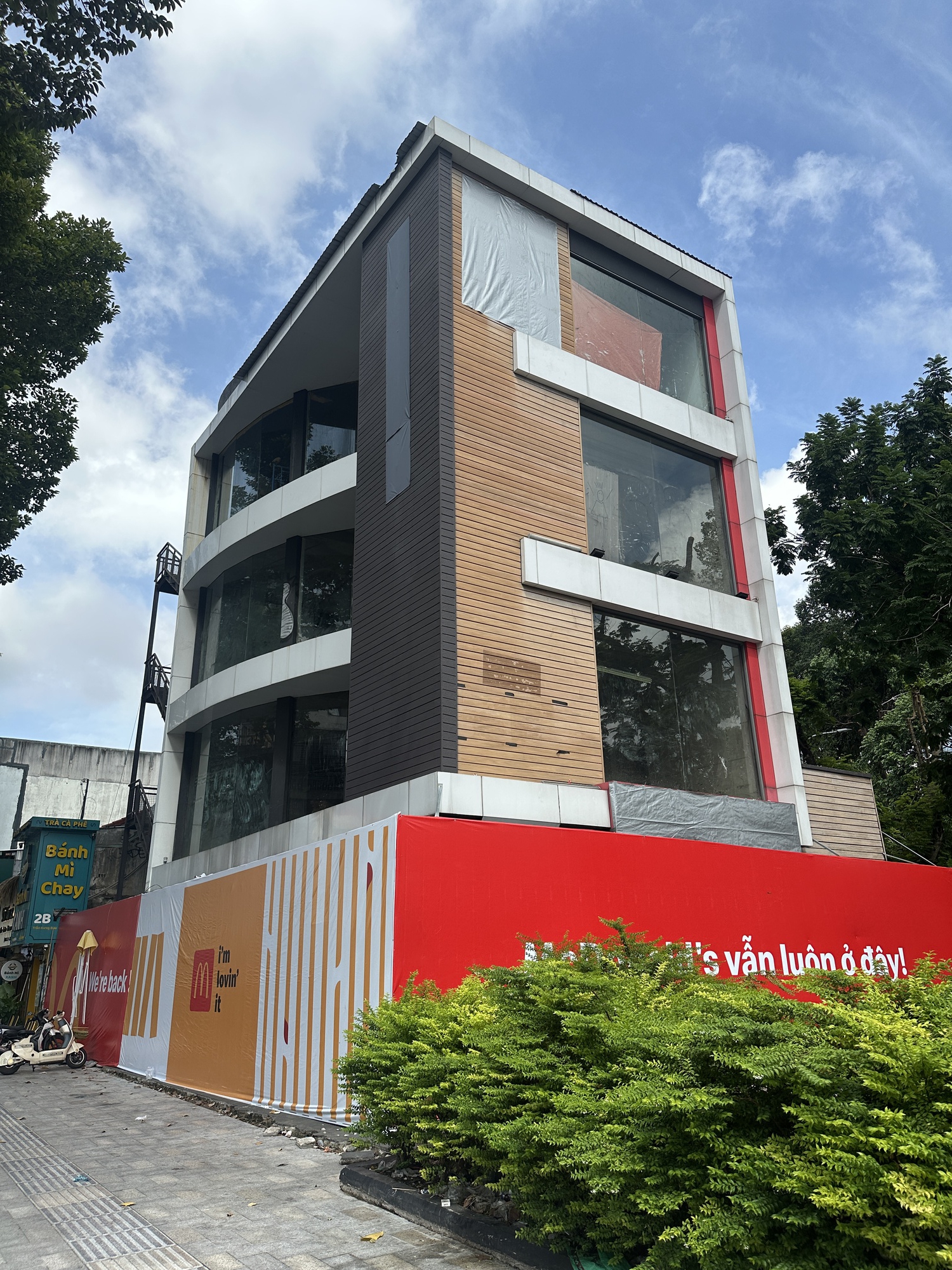 Màn "quay xe" gây ngỡ ngàng của McDonald’s - Ảnh 2