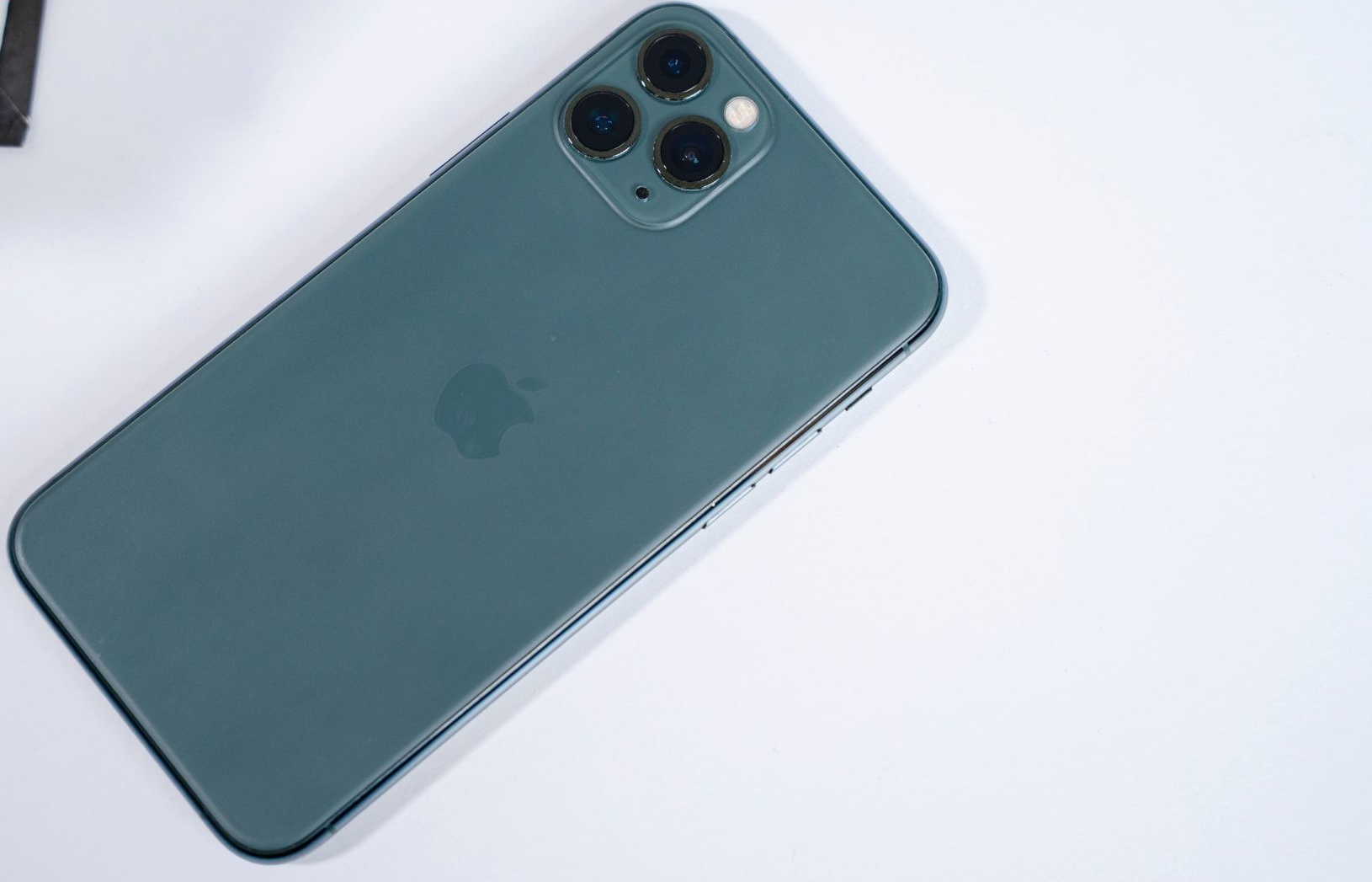 Đây là loại iPhone vẫn "có giá" tại Việt Nam, chỉ chờ thêm iPhone 17 series ra mắt - Ảnh 1