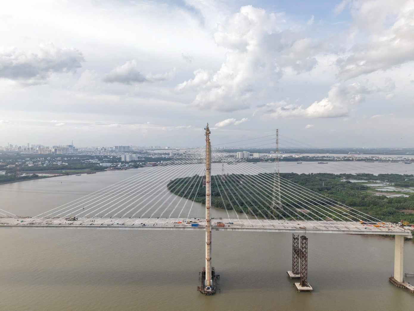 Lộ diện cầu 2.800 tỷ trên cao tốc Bến Lức - Long Thành sắp về đích - Ảnh 4