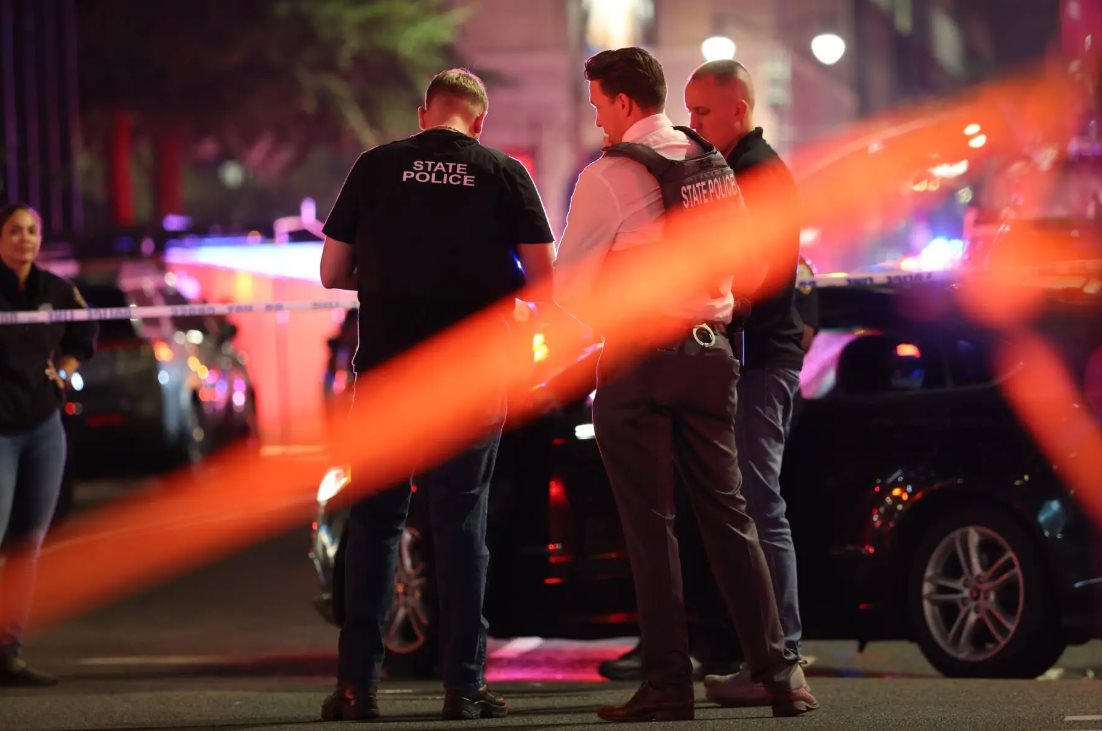 Nóng: Một giám đốc cấp cao vừa bị bắn chết ngay tại trụ sở quỹ tài sản lớn bậc nhất thế giới - Ảnh 6