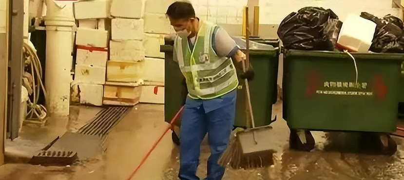 ‘Nghèo là do lười biếng’: Vị tỷ phú trâm anh thế phiệt tự tin tuyên bố để rồi nhận cái kết bất ngờ khi thử sống 2 ngày với 167 nghìn đồng trong túi - Ảnh 4