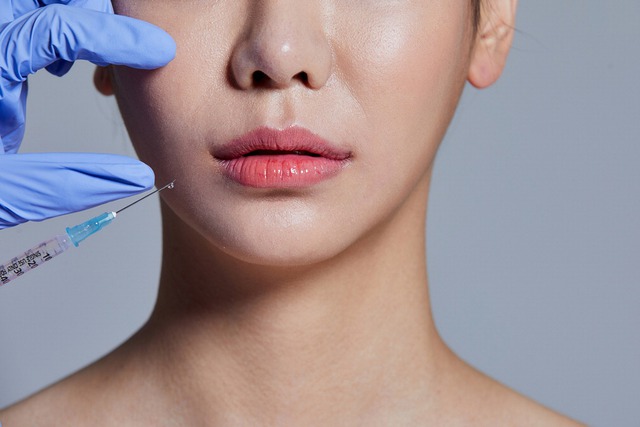 Kiểm tra căn hộ, phát hiện 2.000 hộp botox giá rẻ độc hại, thu lợi hơn 36 tỷ đồng: Mỗi tháng bán 1000 đơn - Ảnh 2