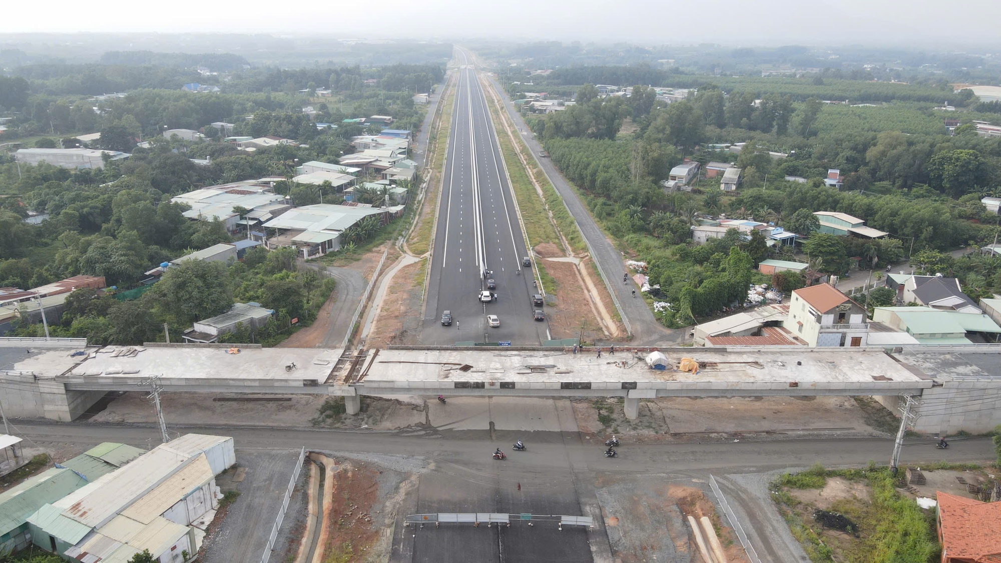 Cao tốc Biên Hòa - Vũng Tàu chính thức khai thác vào tháng 12-2025 - Ảnh 3
