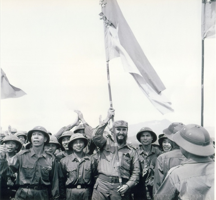 Bạn và tôi có thể đã được uống sữa bò, tiêm kháng sinh Cuba giữa lúc khó khăn - Ảnh 4