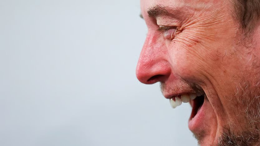 Quyền lực không tưởng của Elon Musk: Nhận 24 tỷ USD tiền thưởng, lớn hơn cả lợi nhuận ròng của Tesla trong 2 năm cộng lại - Ảnh 1