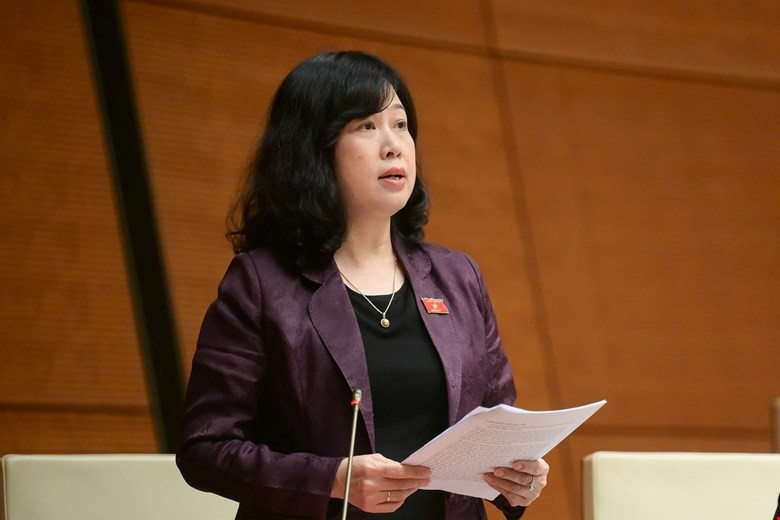 Bộ trưởng Y tế nói về lộ trình thực hiện miễn viện phí toàn dân - Ảnh 1