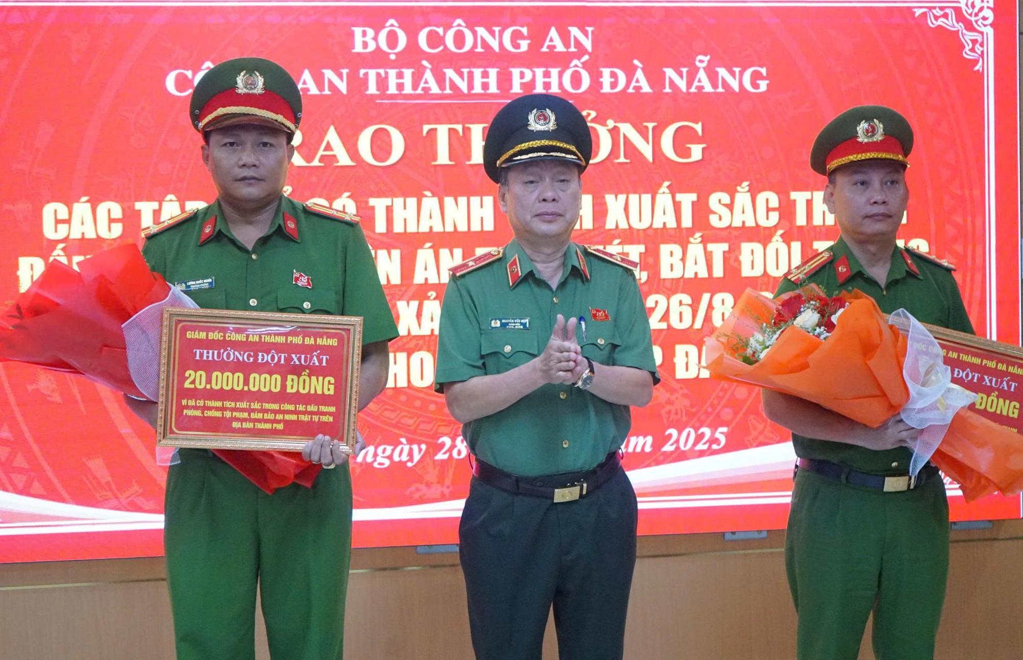 Bất ngờ với hành trình và "kho chứa vàng" của đối tượng cướp tiệm vàng ở Đà Nẵng - Ảnh 5