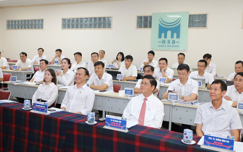 Bảo đảm cung cấp điện an toàn, ổn định cho dịp kỷ niệm 80 năm Cách mạng Tháng Tám và Quốc khánh 2/9 - Ảnh 5