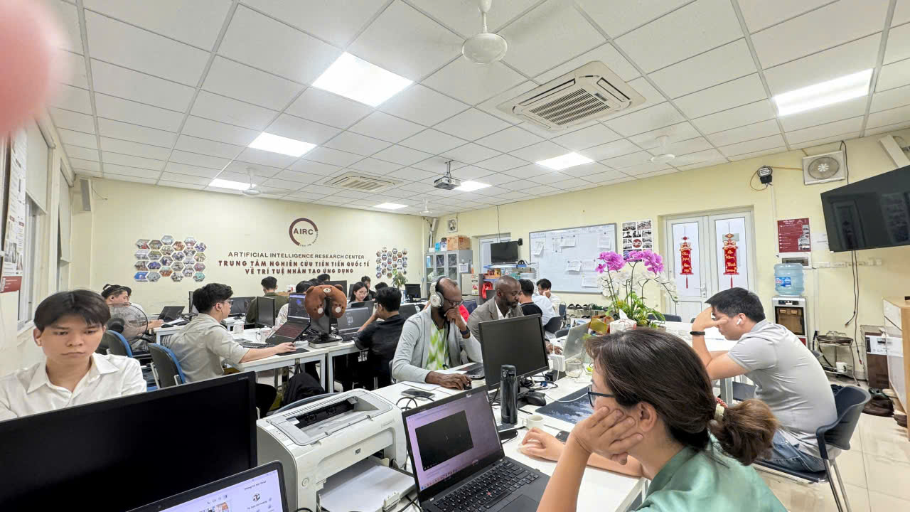 PGS.TS Lê Hoàng Sơn: Better Choice Awards cần ưu tiên các sản phẩm công nghệ “Make in Vietnam”, với hàm lượng chất xám cao do người Việt làm chủ - Ảnh 3