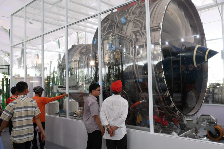 Chiêm ngưỡng 'trái tim' Airbus A350 của Vietnam Airlines tại Triển lãm A80 - Ảnh 3