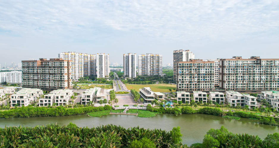 BĐS phía Nam rộn ràng: Doanh nghiệp khởi động rầm rộ, người mua hào hứng “đón sóng” - Ảnh 4