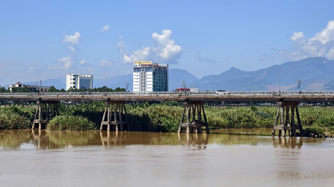 Cận cảnh cầu Trà Khúc 1 - biểu tượng 60 năm trước ngày được xây mới - Ảnh 14