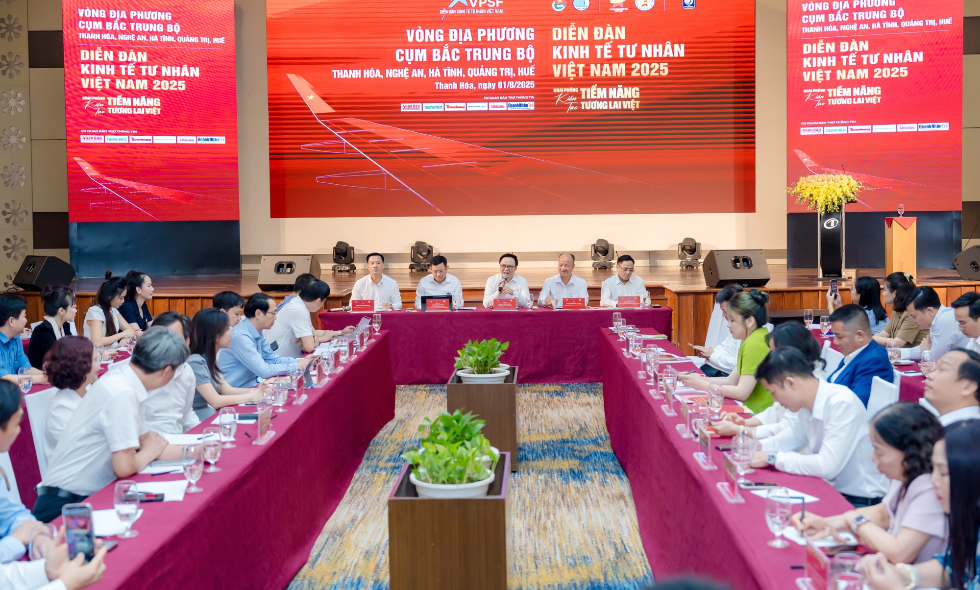 Hàng trăm kiến nghị từ doanh nghiệp tại vòng địa phương Diễn đàn Kinh tế tư nhân 2025: Nhiều vấn đề được xử lý ngay - Ảnh 1