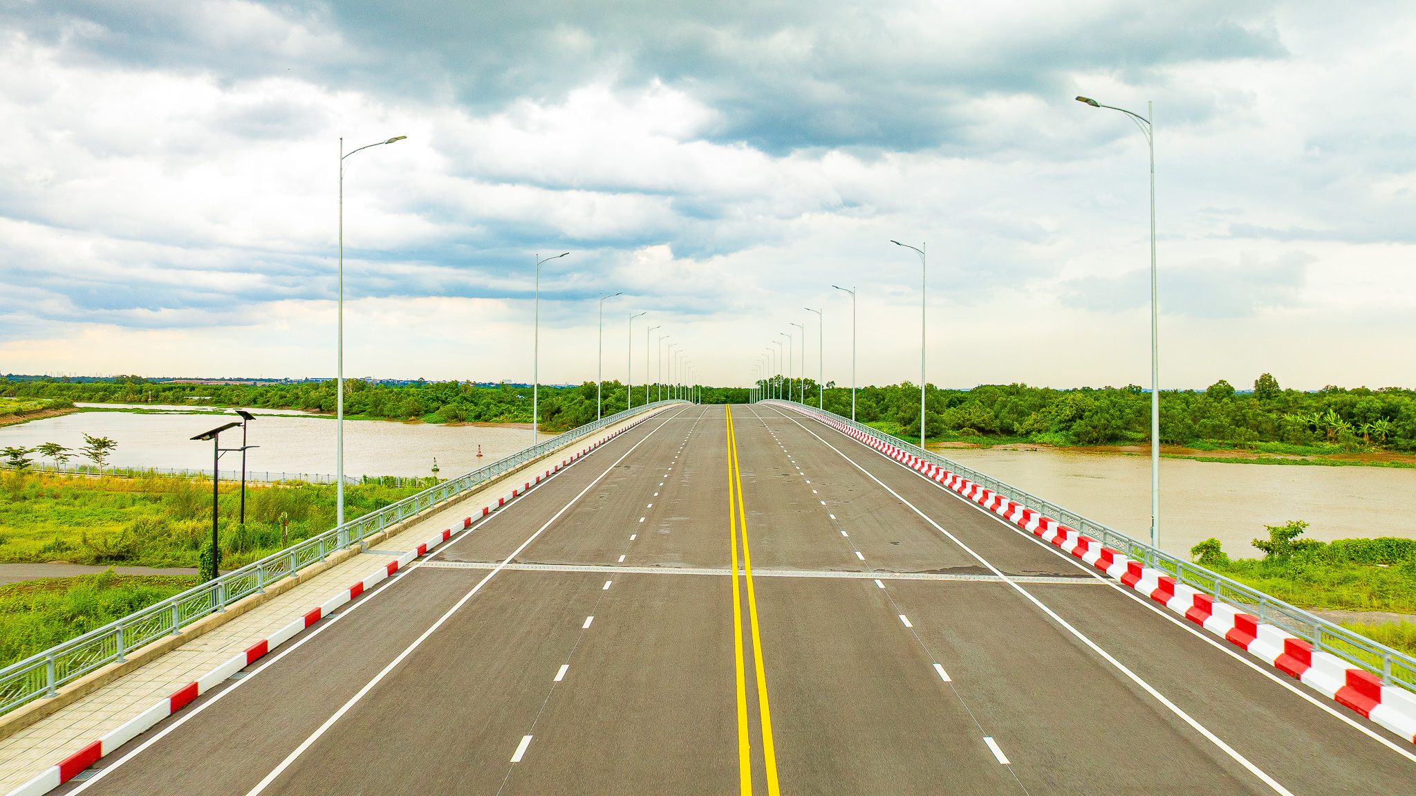 Toàn cảnh khu vực sẽ mở đường 2.500 tỷ, giải cứu cây cầu 400 tỷ: Hàng loạt dự án của Novaland, Nam Long sắp kết nối trực tiếp với cao tốc - Ảnh 4