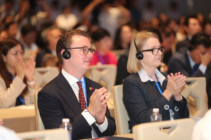 Thủ tướng Phạm Minh Chính dự hội nghị triển khai Nghị quyết về Trung tâm Tài chính quốc tế - Ảnh 5