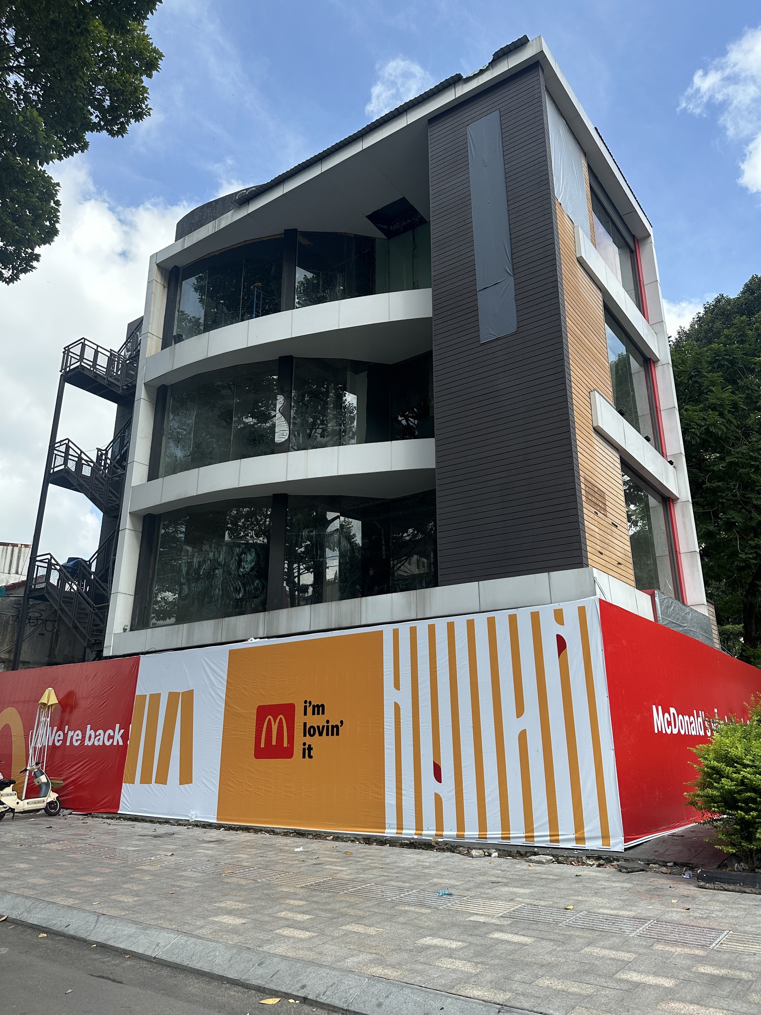 Màn "quay xe" gây ngỡ ngàng của McDonald’s - Ảnh 5