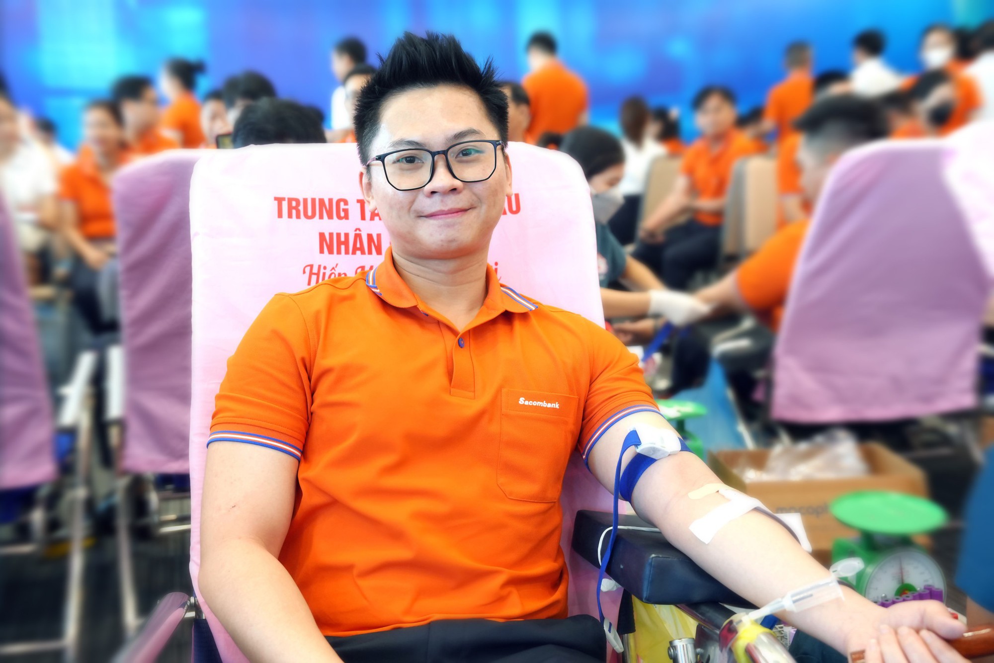 Sacombank tiếp nối hành trình "Chia sẻ từ trái tim" 2025 - Ảnh 5