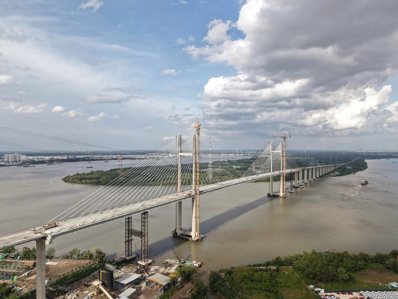 Lộ diện cầu 2.800 tỷ trên cao tốc Bến Lức - Long Thành sắp về đích - Ảnh 3