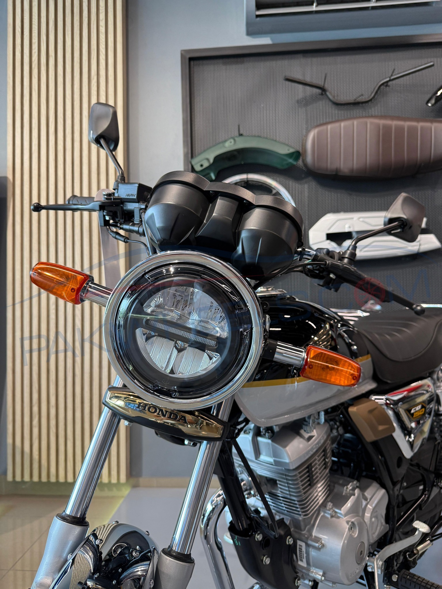 Đại lý báo sắp mang về Việt Nam mẫu xe Honda mới: Đẹp lạ, đầy bình đi hơn 400km, giá quy đổi hơn 40 triệu - Ảnh 4