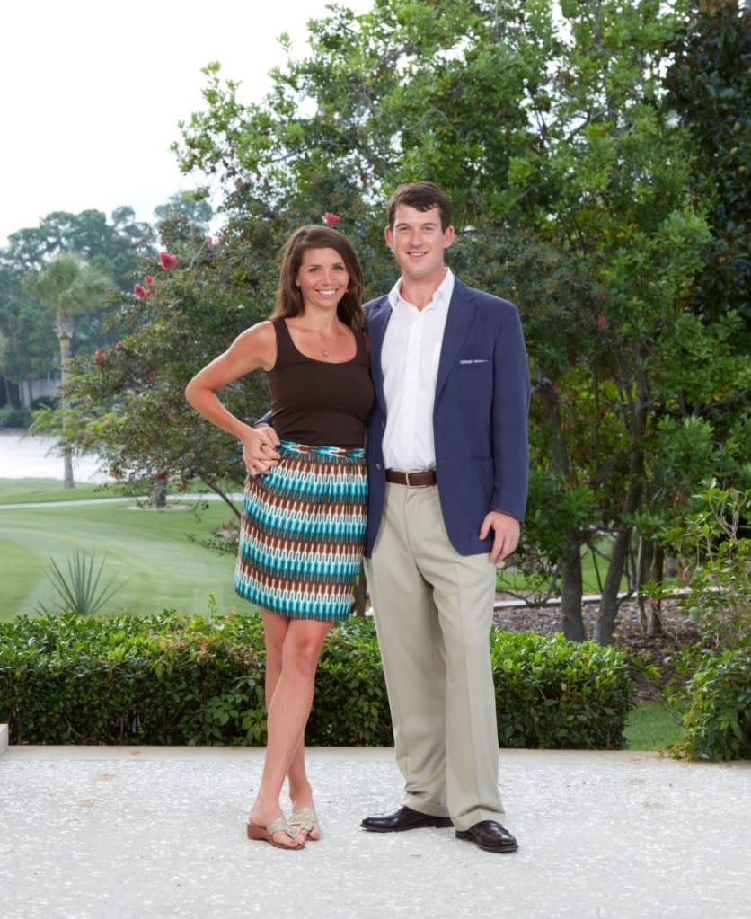 Danh tính bảo mẫu khiến con trai tỷ phú Mỹ bỏ vợ và 4 con: Từng là sinh viên đến làm thêm, ở chung nhà - Ảnh 1