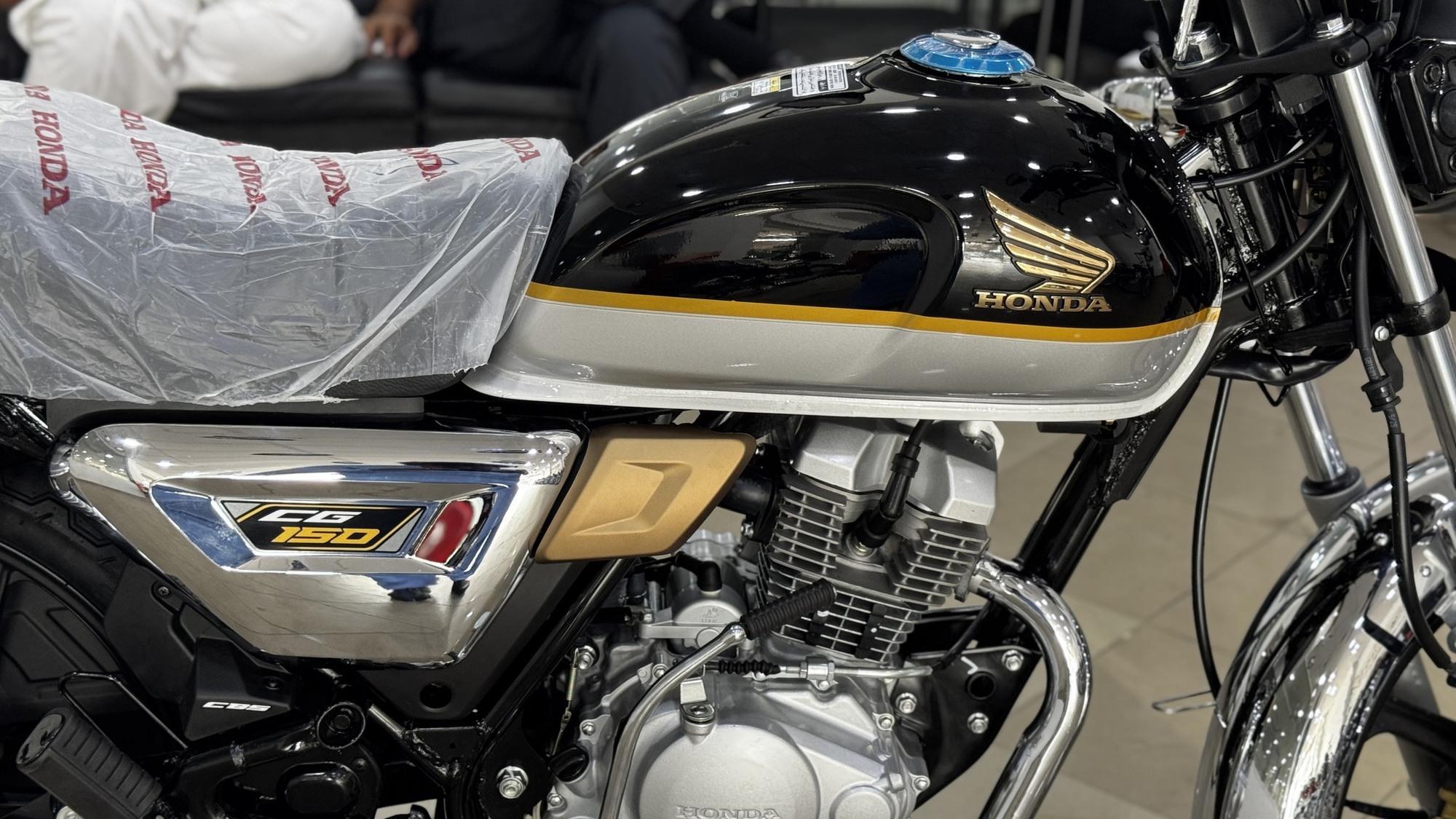 Đại lý báo sắp mang về Việt Nam mẫu xe Honda mới: Đẹp lạ, đầy bình đi hơn 400km, giá quy đổi hơn 40 triệu - Ảnh 7