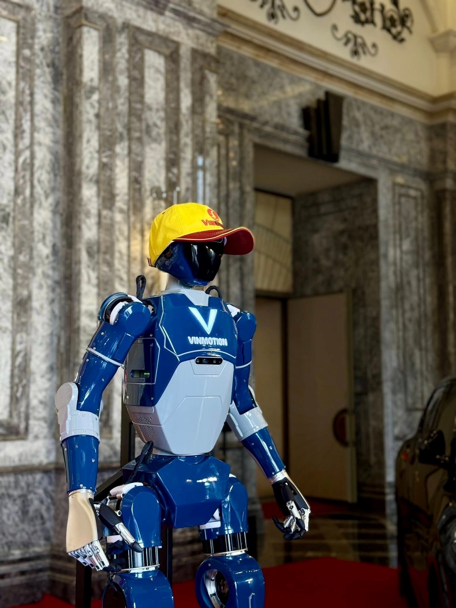 Chân dung Chủ tịch Nguyễn Trung Quân SN1989 gốc Nghệ An, người đứng sau những robot biết nhảy múa của VinMotion - Ảnh 2