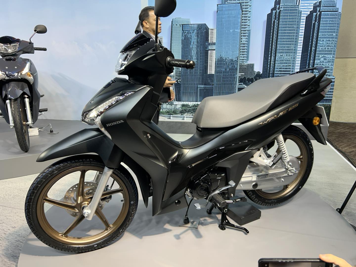 Ra mắt Honda Wave 125 đời mới: Có khóa thông minh, phanh "một được hai", siêu tiết kiệm xăng 71,4km/lít - Ảnh 13