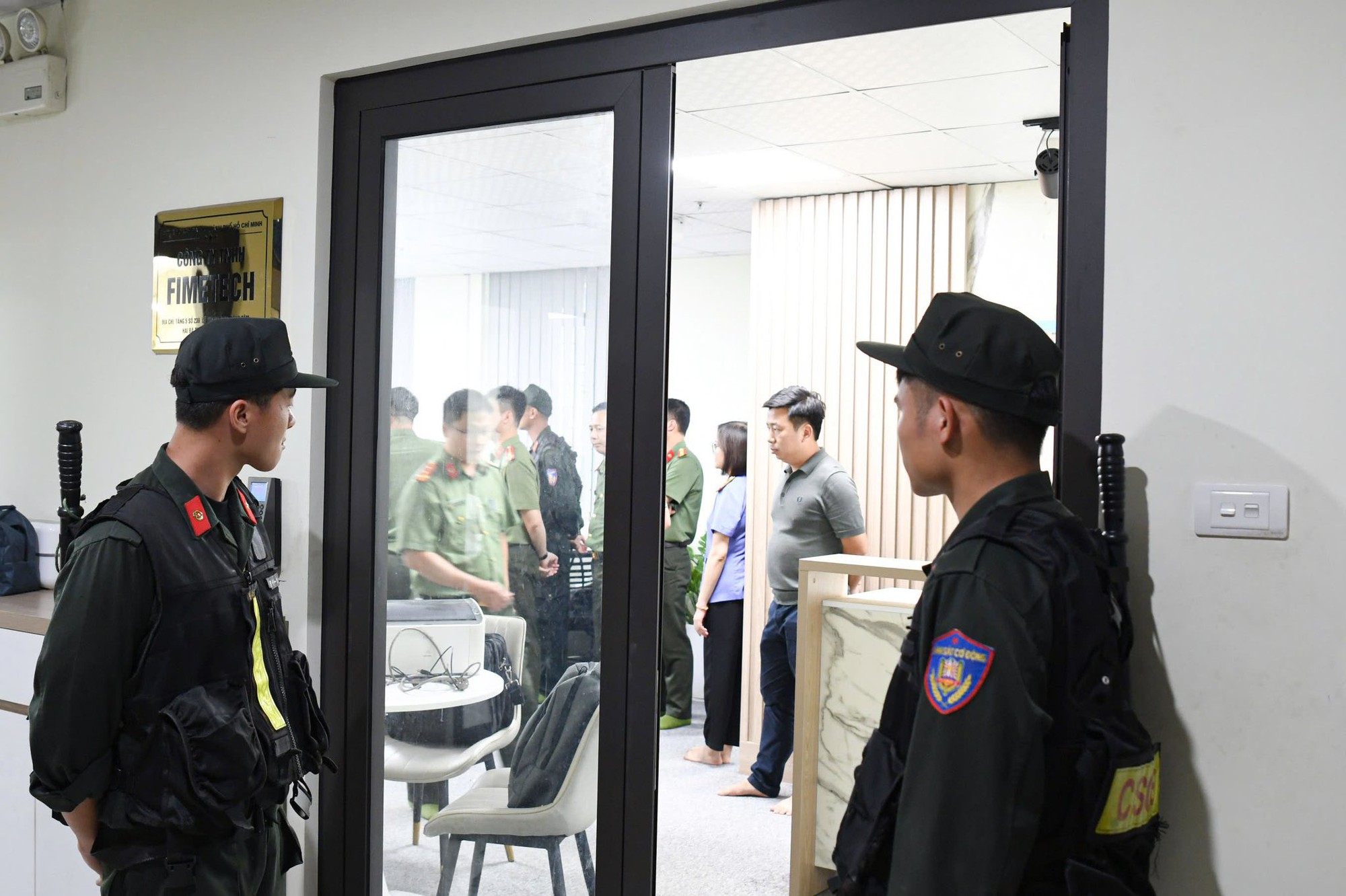 Đập tan tổ chức lừa đảo xuyên quốc gia quy mô hàng tỷ USD, tóm gọn 'ông trùm' Nguyễn Văn Hạ - Ảnh 1