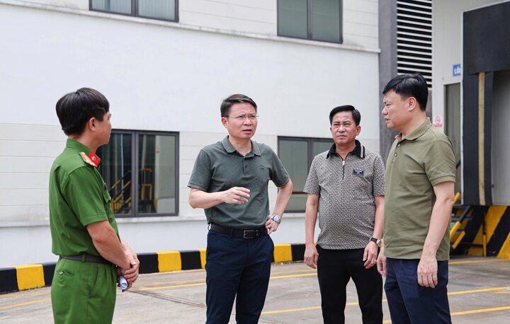 Cận cảnh kho thịt đông lạnh bốc mùi được 'phù phép' thành đặc sản trâu gác bếp - Ảnh 3