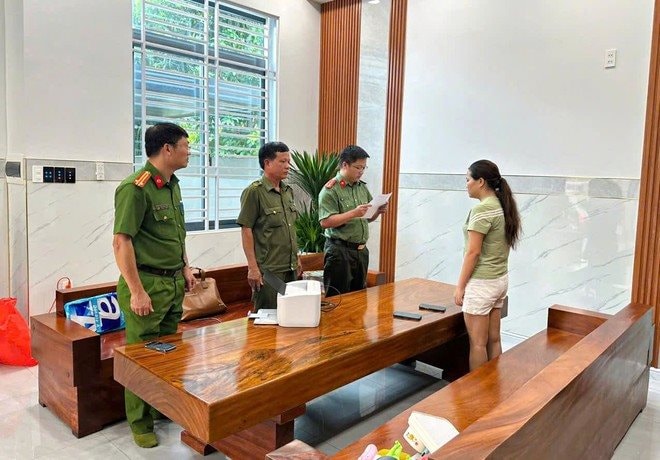 Triệt phá đường dây lừa đảo tiền ảo xuyên quốc gia, quy mô hàng tỷ USD, 20 bị can sa lưới - Ảnh 3