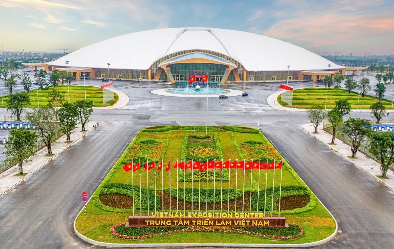 Vingroup hoàn thành công trình TOP10 thế giới chỉ trong 10 tháng và chuyện ‘tư nhân có thể làm được rất nhiều việc lớn với chất lượng và tiến độ không thể tưởng tượng’ - Ảnh 1