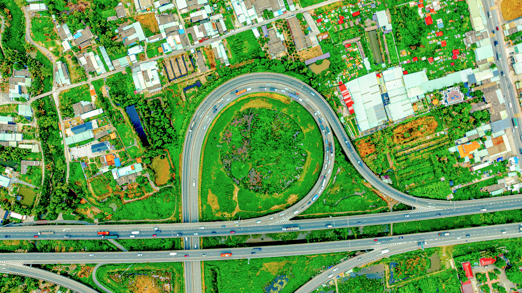 Toàn cảnh đoạn vành đai 3 qua Long An cũ: Đường đang trải nhựa, sắp thông xe...loạt dự án xung quanh cháy hàng, tăng giá - Ảnh 7