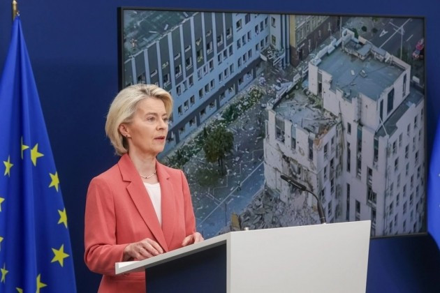 Châu Âu chính thức lên kế hoạch gửi 200 tỷ euro tài sản của Nga sang Ukraine - Ảnh 1