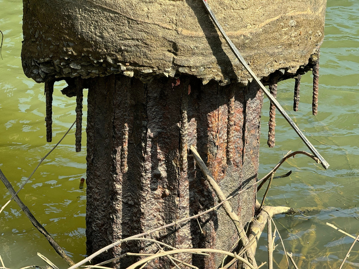 Cận cảnh cầu Trà Khúc 1 - biểu tượng 60 năm trước ngày được xây mới - Ảnh 12