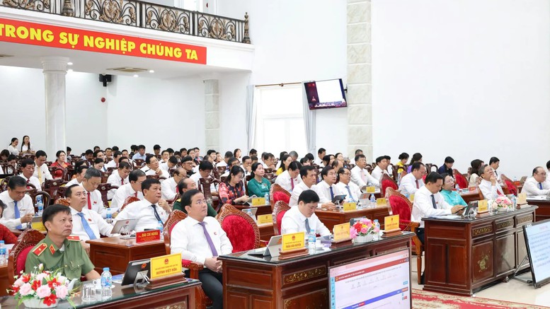 Cần Thơ hỗ trợ 5 triệu/tháng cho cán bộ đi làm xa - Ảnh 2