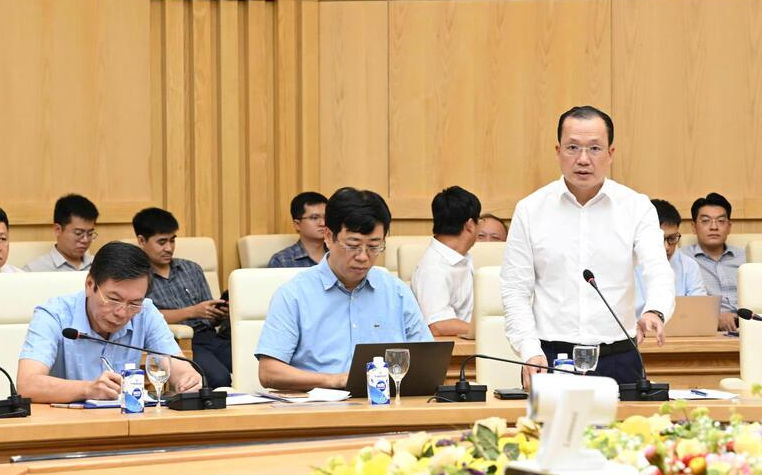 Hệ thống điện chịu áp lực rất lớn khi nắng nóng cực đoan kéo dài - Ảnh 1